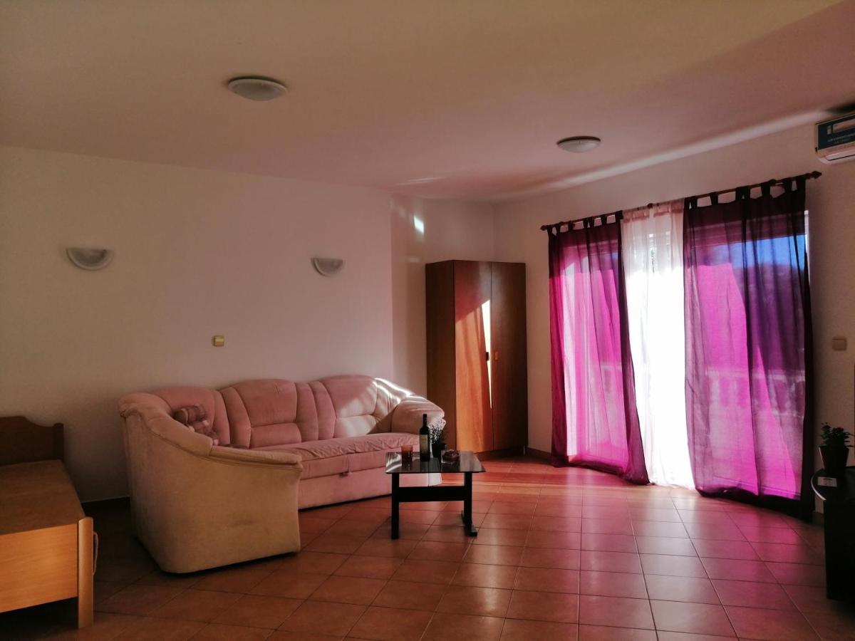 Apartments Fafandjel Rab Town Exterior foto